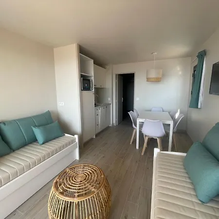 Apartment Studio With Sea View Fr133 *